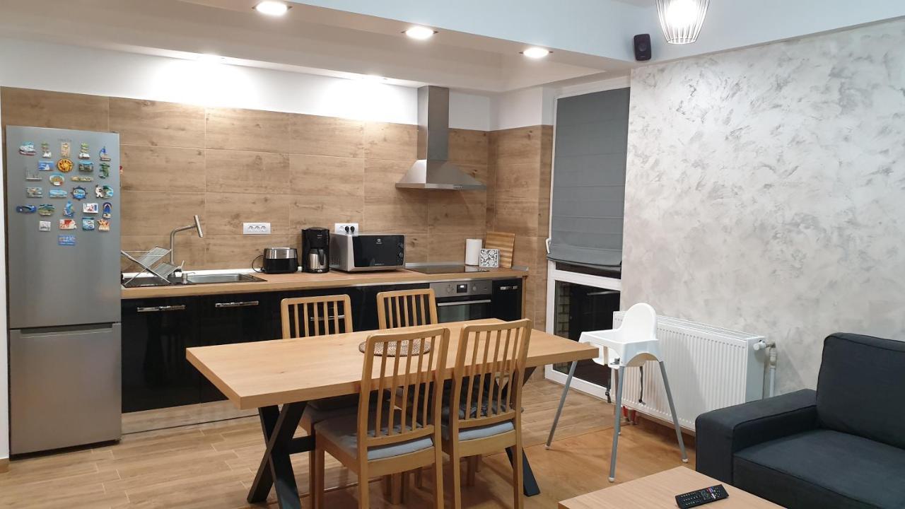 Criss Apartament ซินายา ภายนอก รูปภาพ